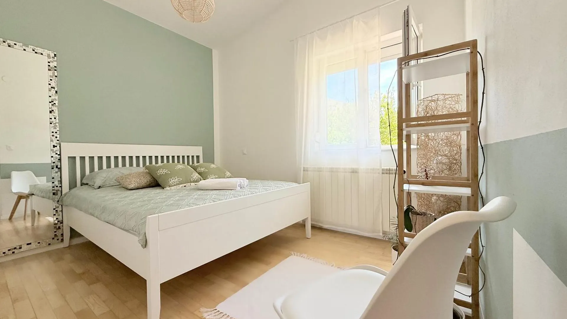 Appartement Luna Serene Garden Home - Jacuzzi Zadar