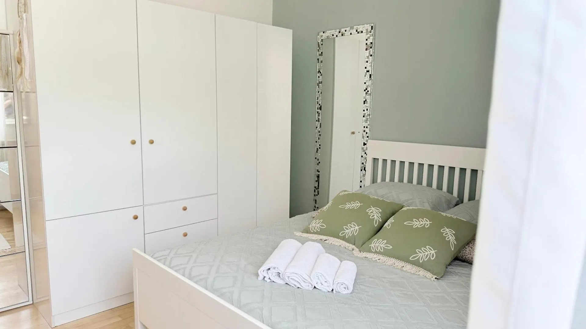 Luna Serene Garden Home - Jacuzzi Zadar 0*,