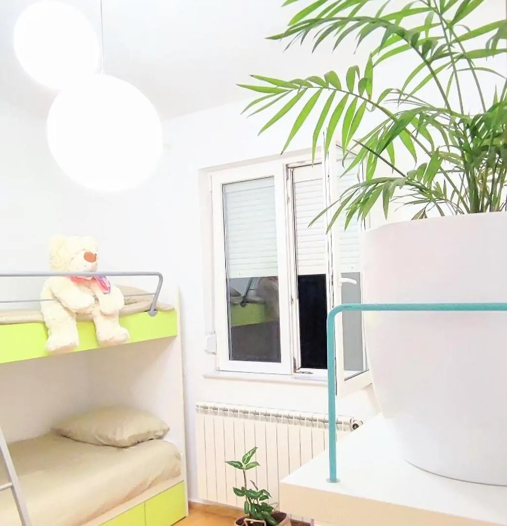 Luna Serene Garden Home - Jacuzzi & Gym Zadar